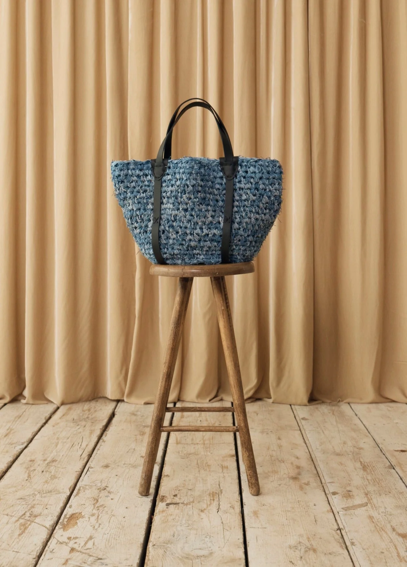 Denim Crochet Tote Bag Blue - Image 3